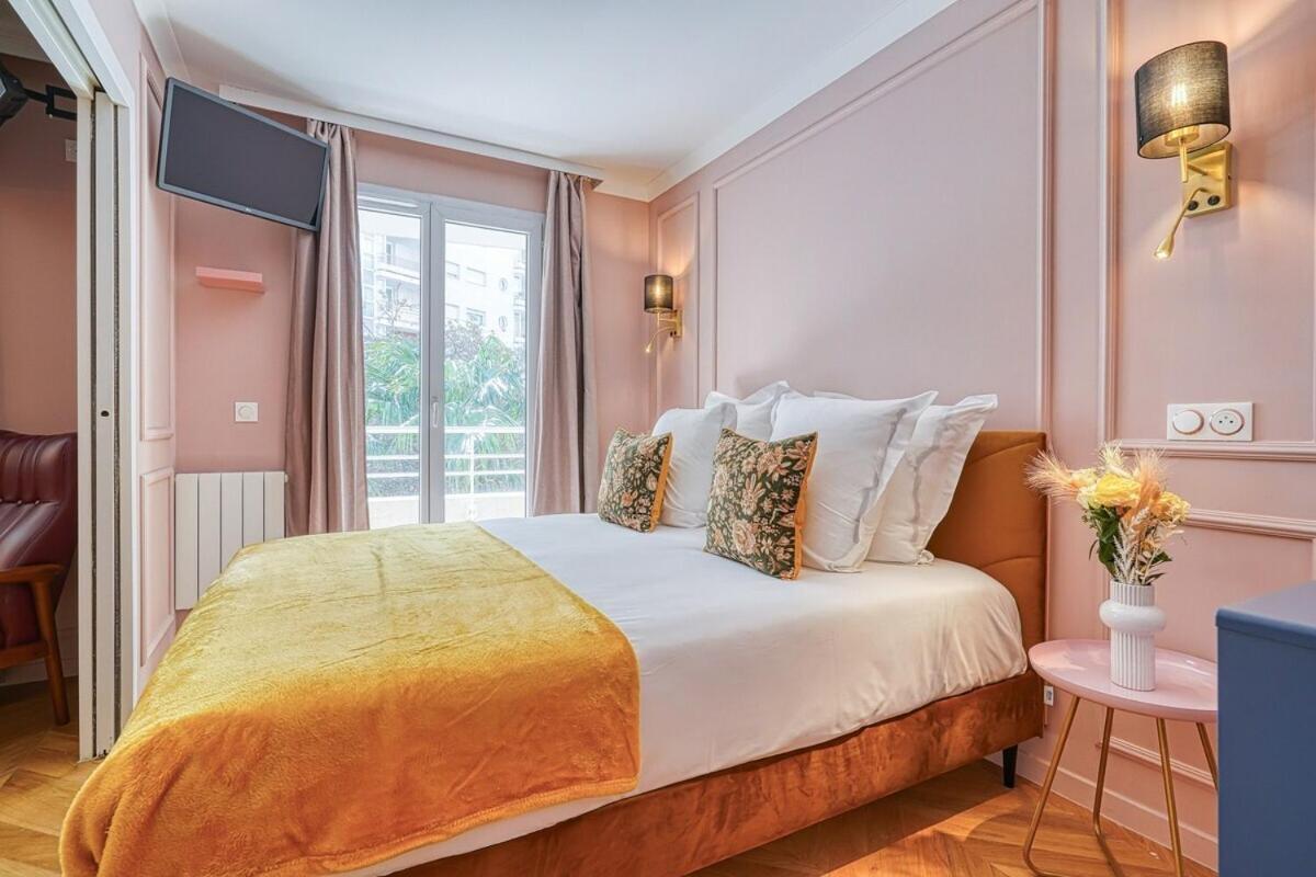 Melody Suite In Paris กูร์เบอวัวร์ ภายนอก รูปภาพ